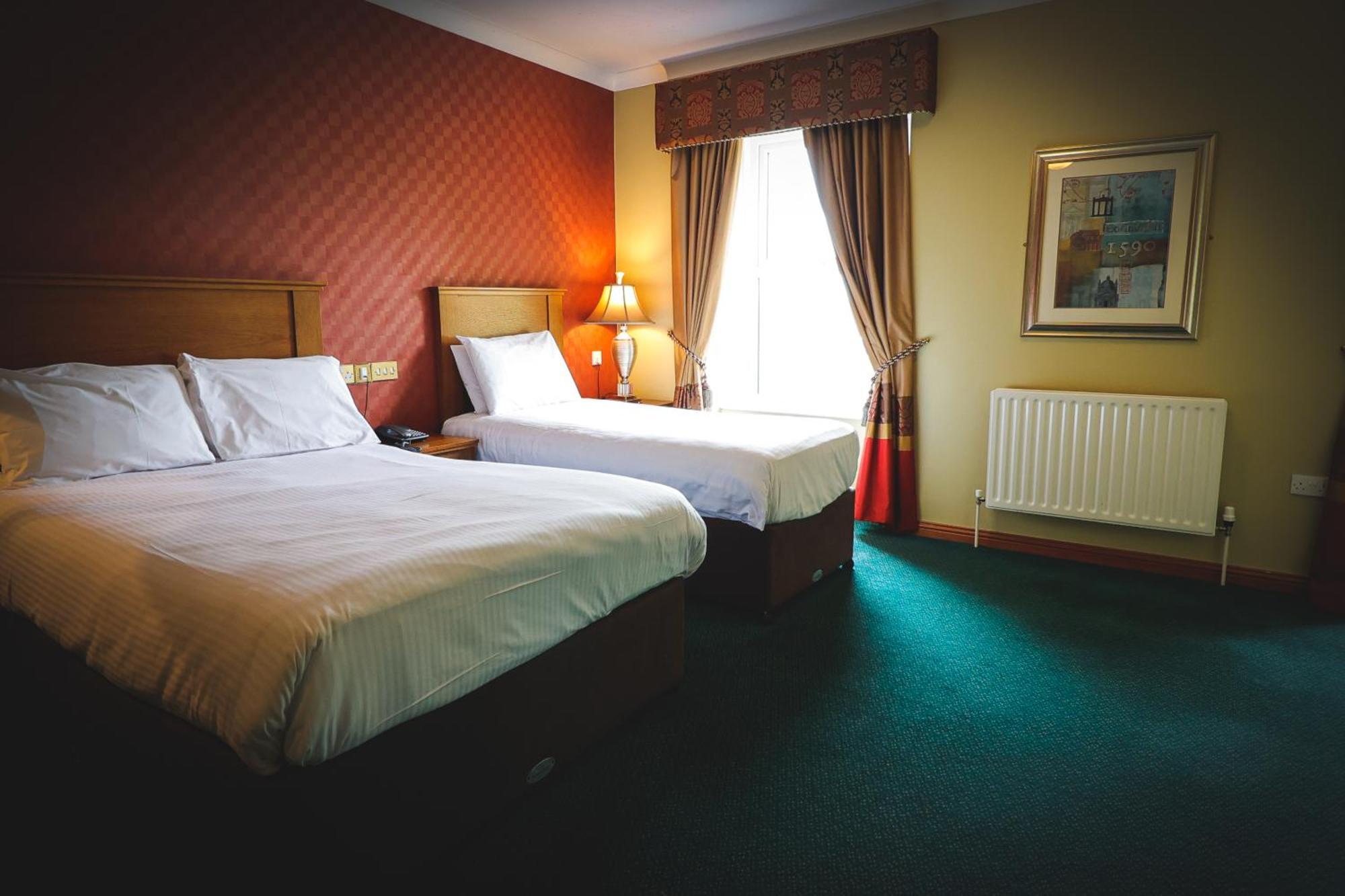 O'Neill Arms Hotel Toome Экстерьер фото